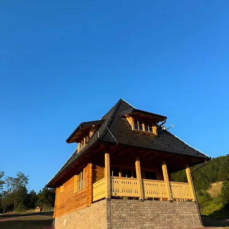 Gorske - Ljubav, Vera I Nada Apartman